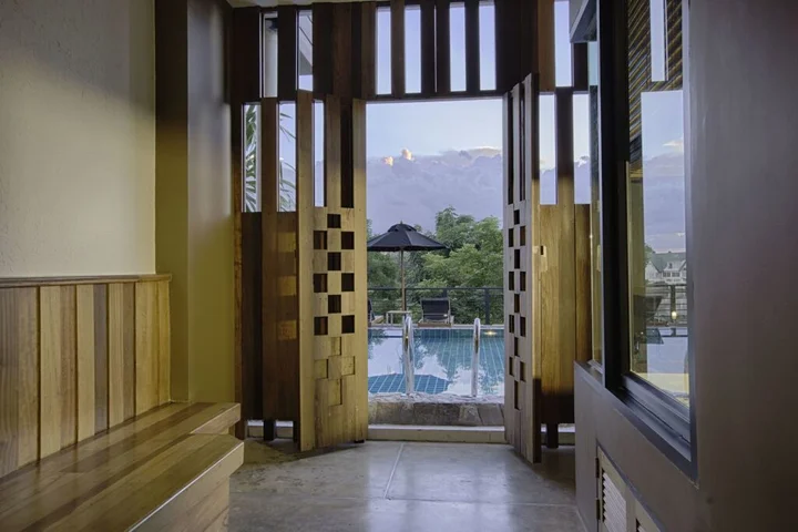 Канчанабури: Natee The Riverfront Hotel Kanchanaburi