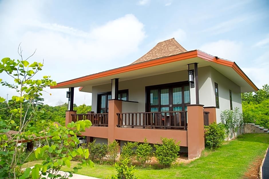 Сангкхла Бури: Poochommhok Resort