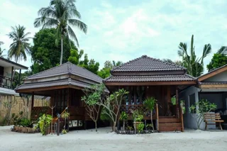 Ко-Липе: The LION resort