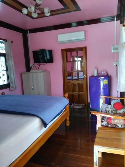Нанг-Ронг: Ruenmai Homestay Lahansai