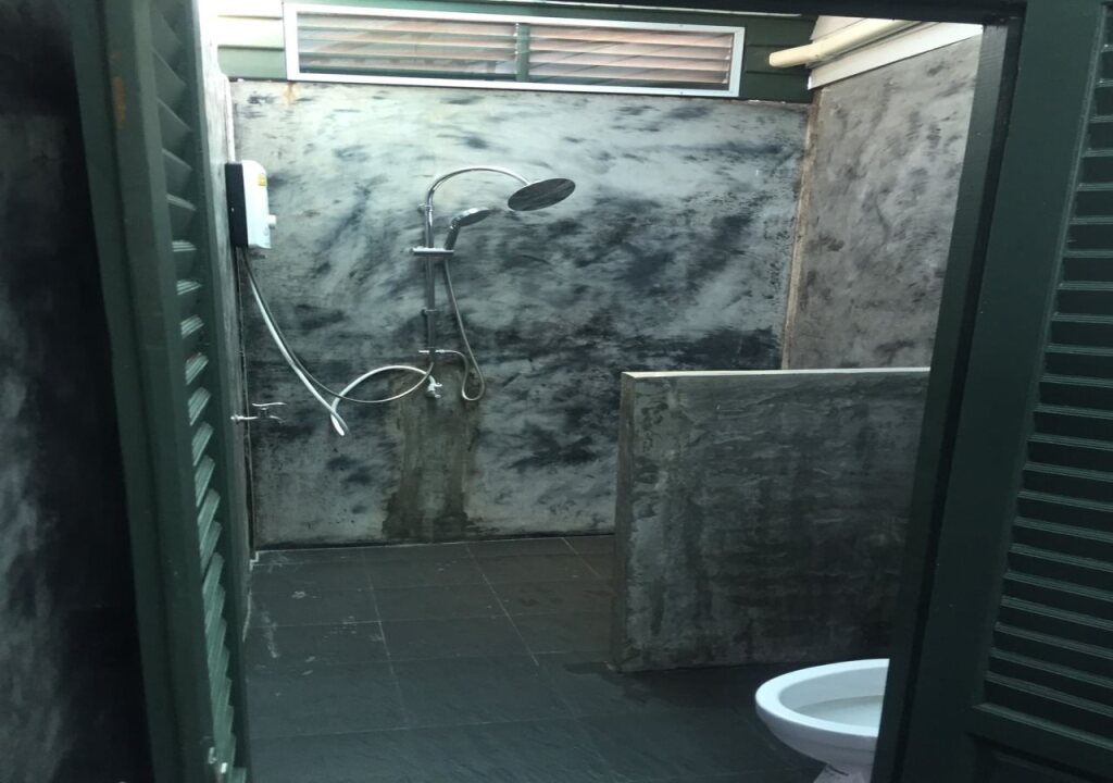 Столичный район Чантхабури: At Rimnam Chan Hostel