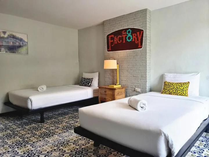 Пхитсанулок: The 8 Factory Hotel Phitsanulok