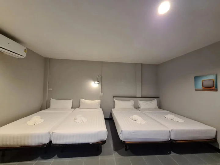 Пхитсанулок: The 8 Factory Hotel Phitsanulok