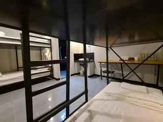 Пхитсанулок: The 8 Factory Hotel Phitsanulok