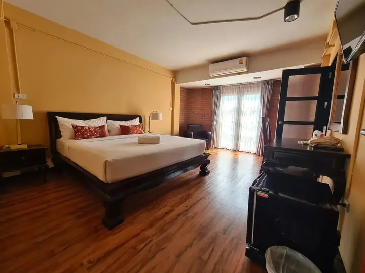 Пхитсанулок: The 8 Factory Hotel Phitsanulok