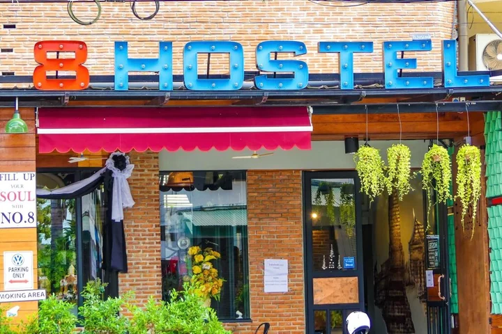 Пхитсанулок: The 8 Factory Hotel Phitsanulok