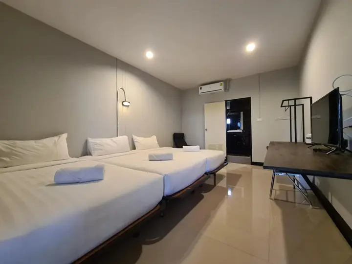 Пхитсанулок: The 8 Factory Hotel Phitsanulok