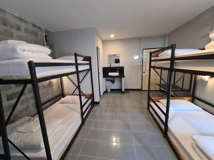 Пхитсанулок: The 8 Factory Hotel Phitsanulok