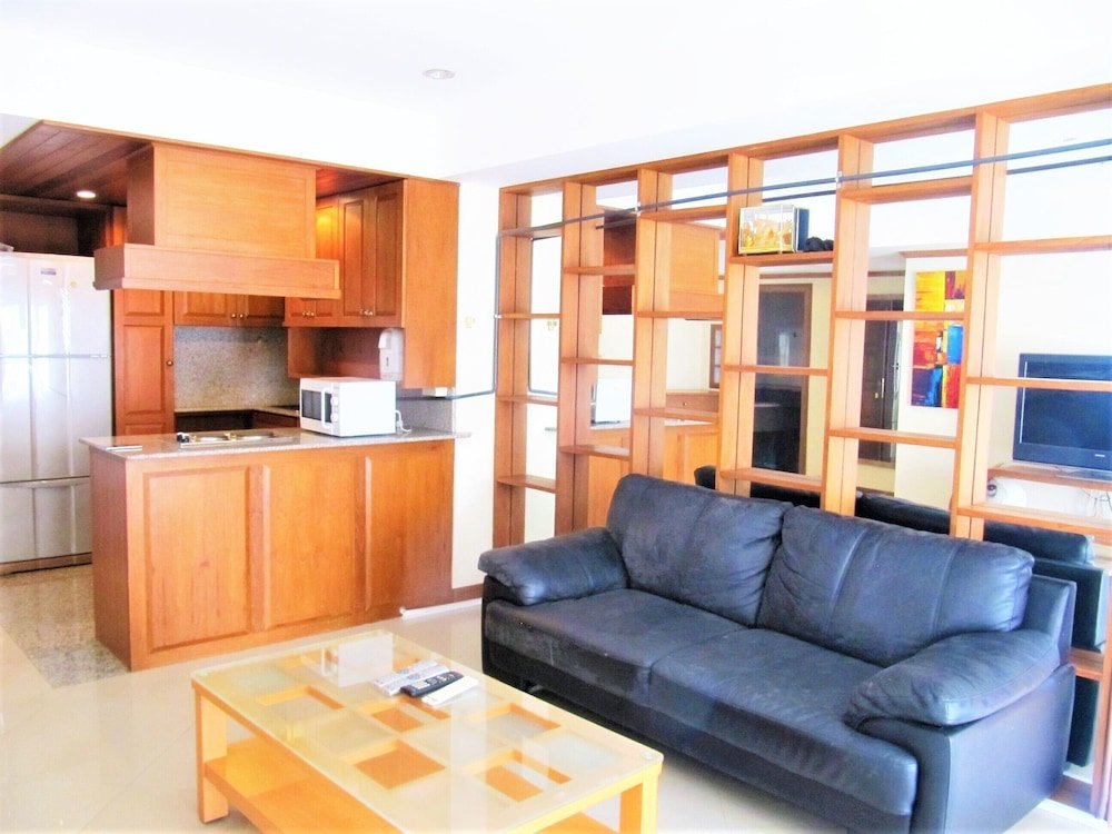 Паттайя: Sea View, Floor 13, Jomtien