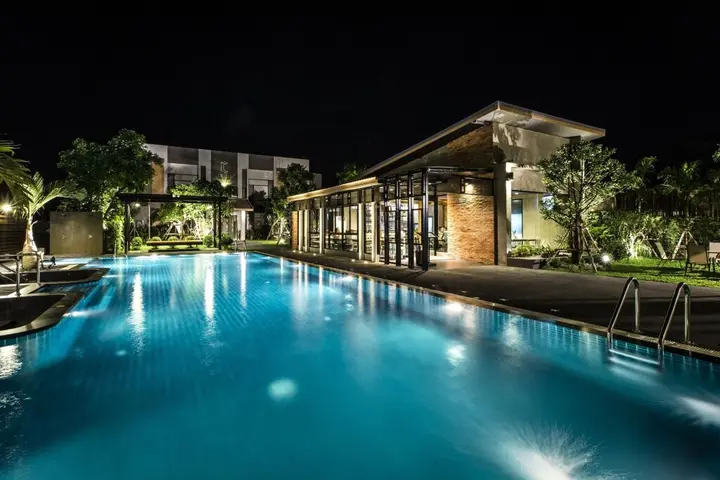 Бури Рам: Cresco Hotel Buriram