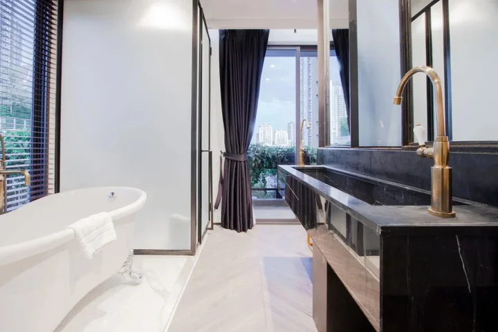 Бангкок: IR-ON Hotel