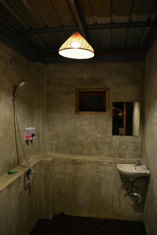 Тхат-Пханом: Sifong Hometel