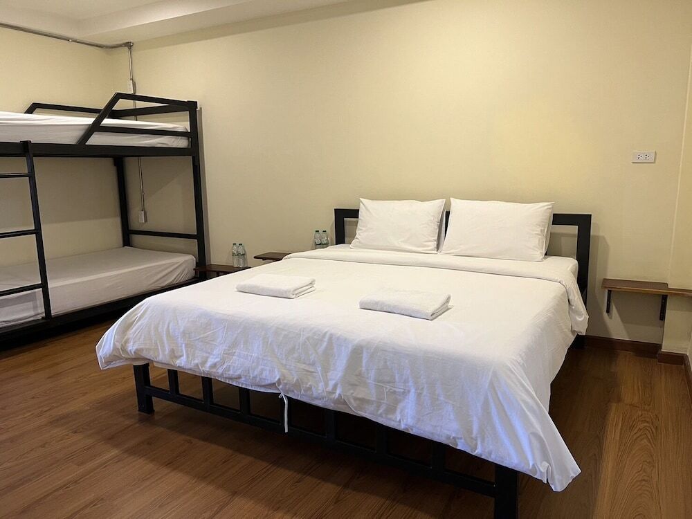 Пак-Чонг: More than Sleep Hostel Pak Chong - Khao Yai