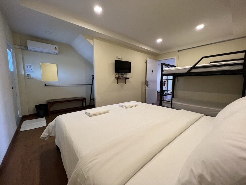 Пак-Чонг: More than Sleep Hostel Pak Chong - Khao Yai
