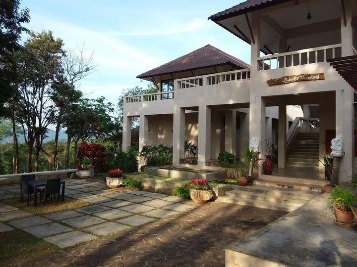 Нонг Нам Дэнг: Phuchomchan Khaoyai Resort