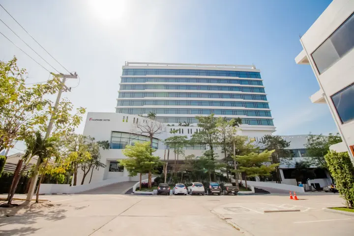 Кхлонг-Янг: Fortune Hotel Korat