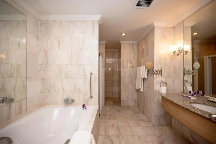 Кхлонг-Янг: Fortune Hotel Korat