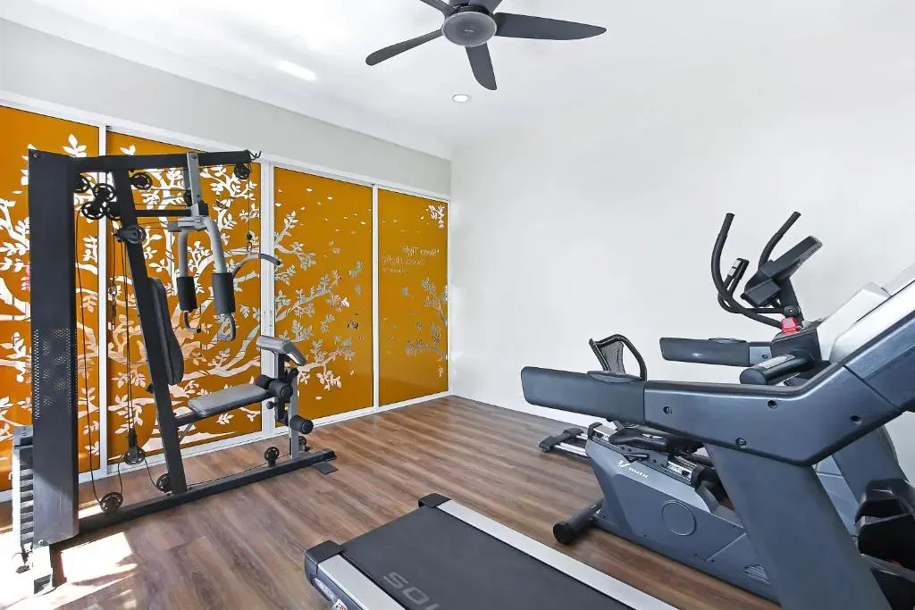Самутпракан: Fullroom 77 Srinakarin