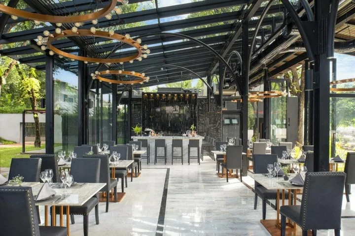 Чиангмай: Cross Chiang Mai Riverside
