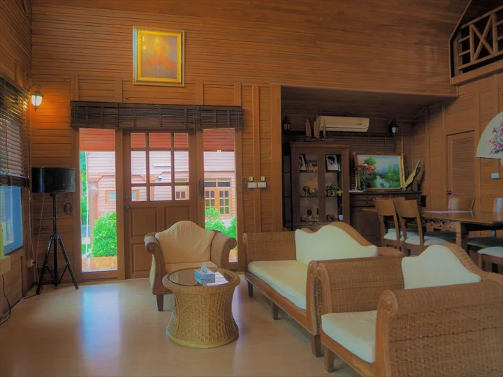 Банг-Саре: Baan Thai Lanna Pattaya