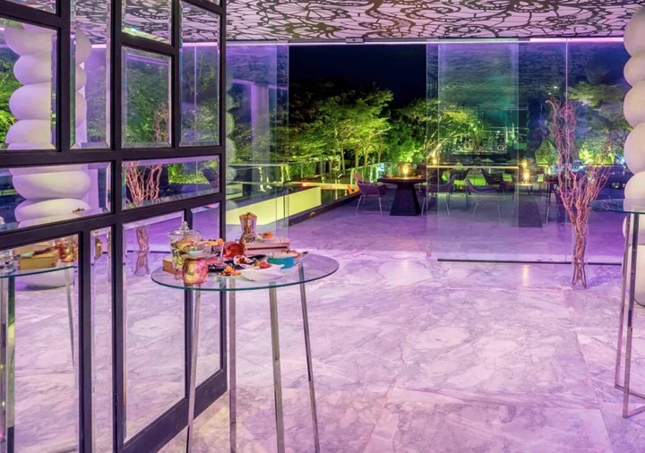 Чаам: SO/ Sofitel Hua Hin