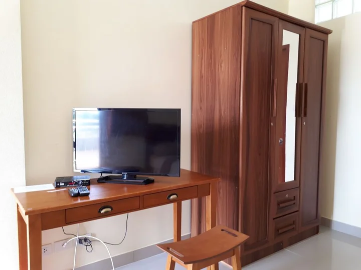 Тха-Янг: Wattana House