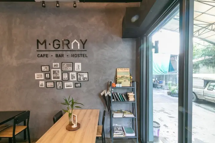 Бангкок: M Gray Hostel & Cafe