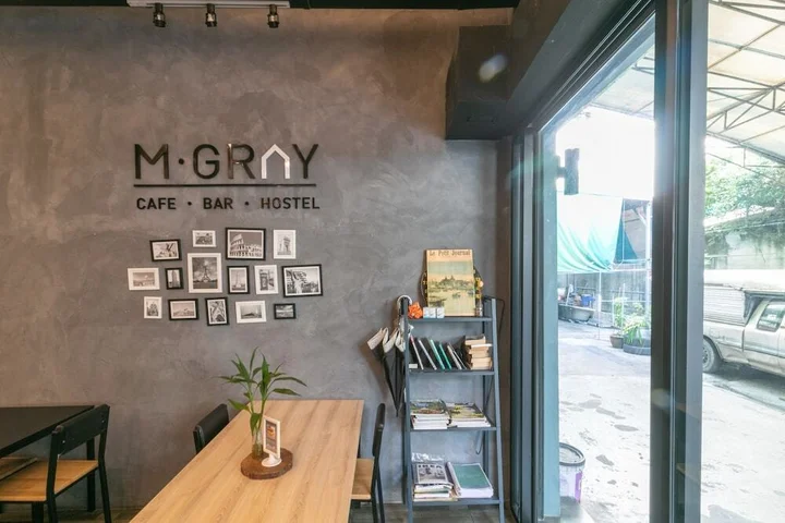 Бангкок: M Gray Hostel & Cafe