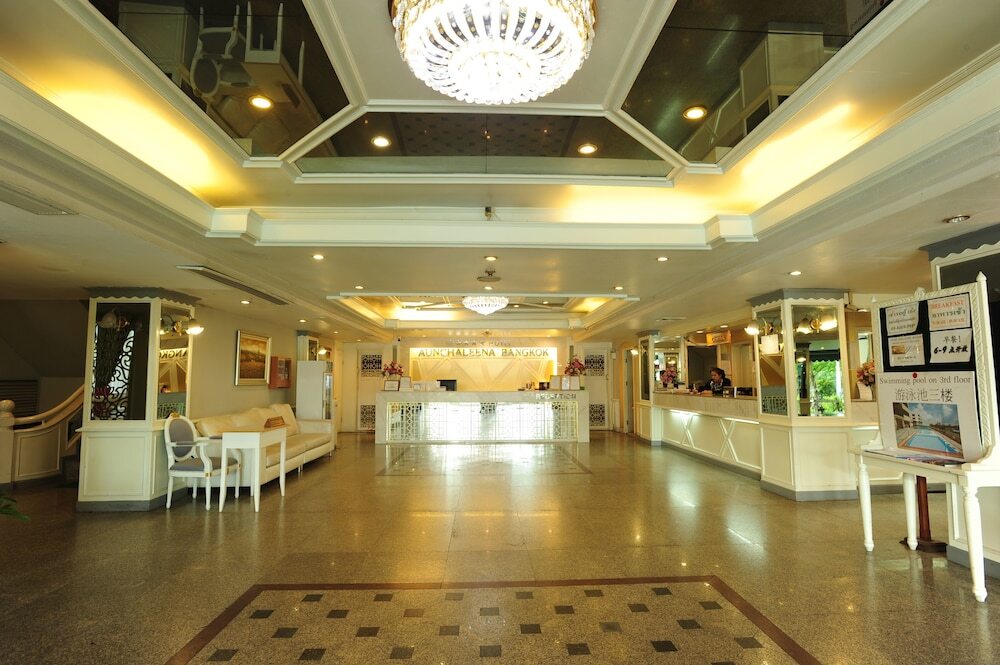 Бангкок: Aunchaleena Grand Hotel