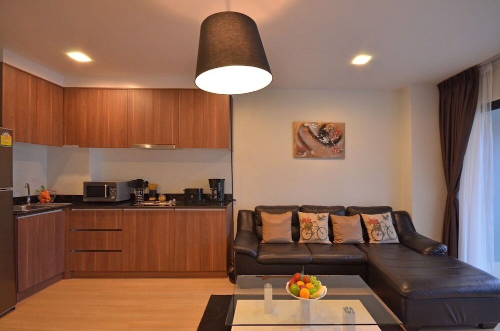 Тхаланг: The Nice Condotel