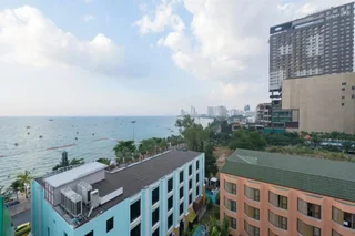 Паттайя: Deep Blue Z10 Pattaya