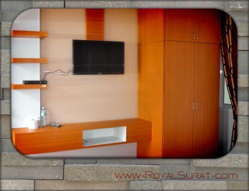 Сураттхани: Royal Place