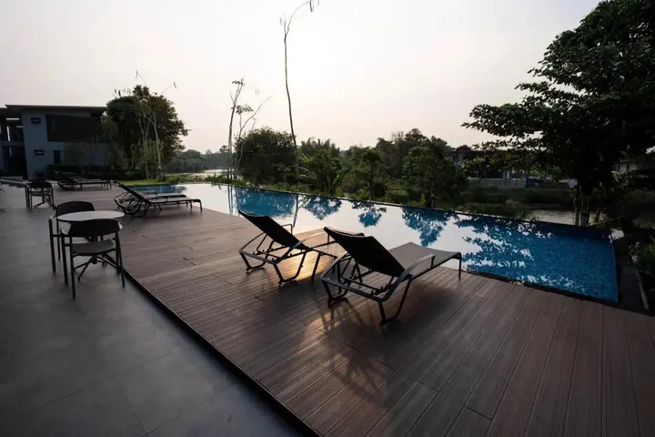 Столичный район Чантхабури: Riverawan Hotel (SHA Plus+)