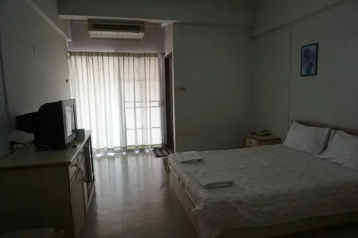 Кхлонг-Янг: M In Korat