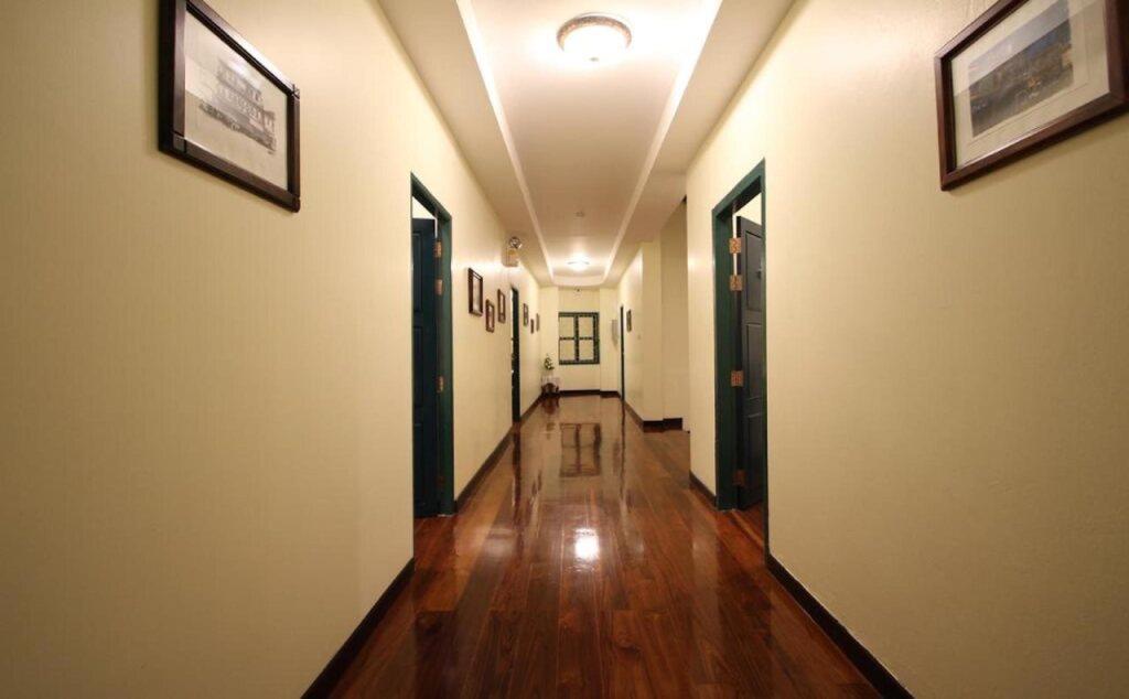 Транг: Srisomboon Hostel