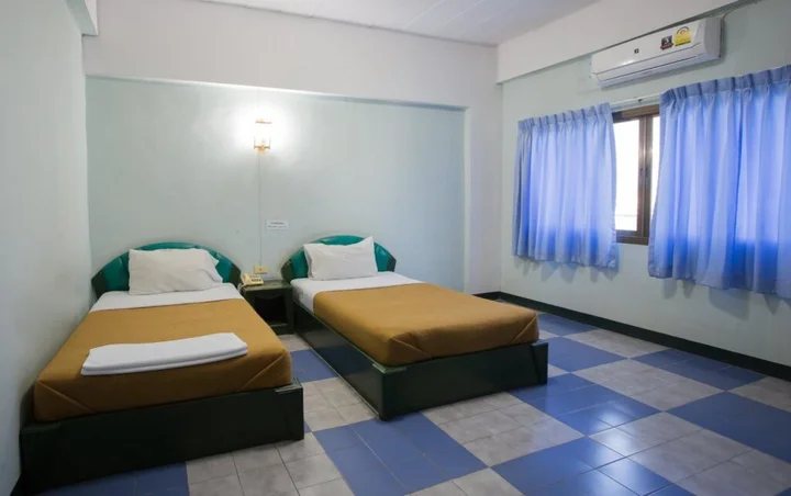 Кхонкэн: Grand Leo Hotel