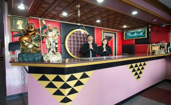 Кхонкэн: Grand Leo Hotel
