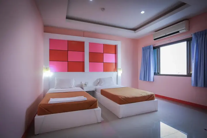 Кхонкэн: Grand Leo Hotel
