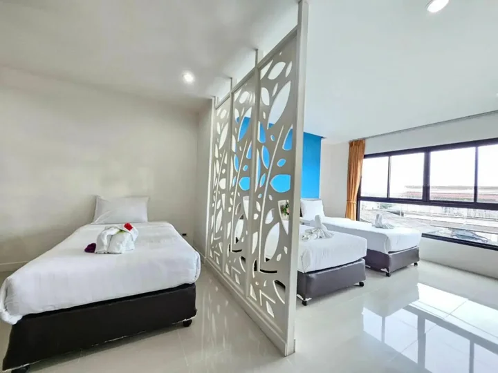 Тхаланг: S4 Nai Yang Beach Phuket (SHA Plus+)