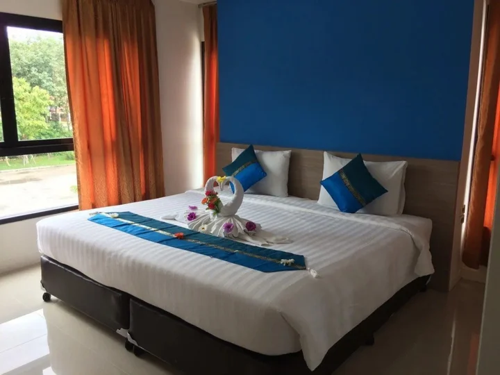 Тхаланг: S4 Nai Yang Beach Phuket (SHA Plus+)