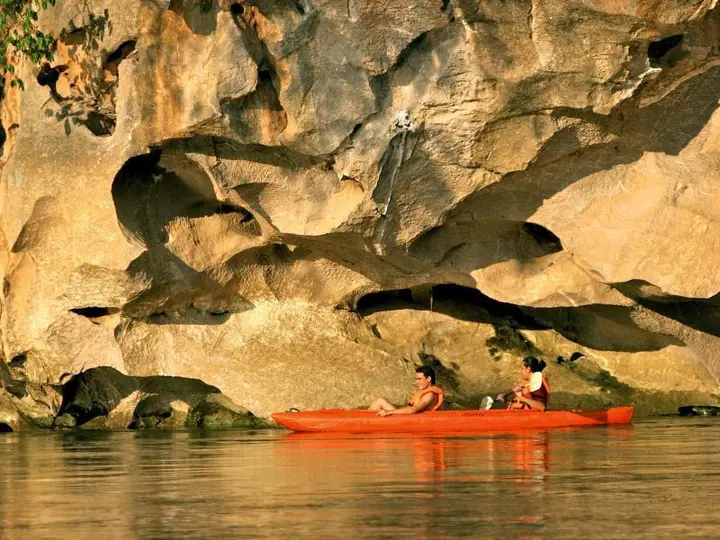 Сай Йок: River Kwai Jungle Rafts Resort (SHA Extra Plus)