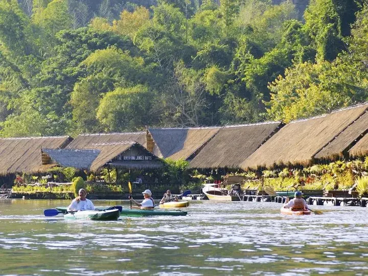 Сай Йок: River Kwai Jungle Rafts Resort (SHA Extra Plus)