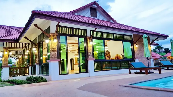 Нонг Нам Дэнг: Thongsathit Hill Resort Khao Yai