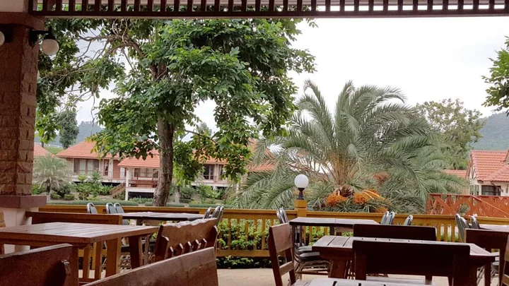 Нонг Нам Дэнг: Thongsathit Hill Resort Khao Yai