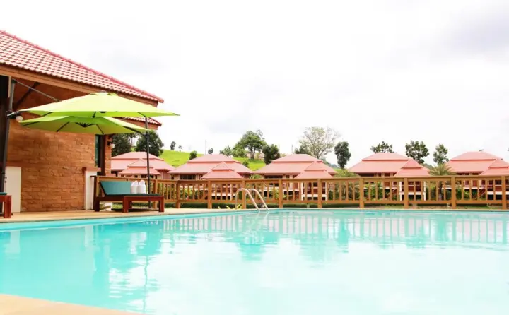 Нонг Нам Дэнг: Thongsathit Hill Resort Khao Yai
