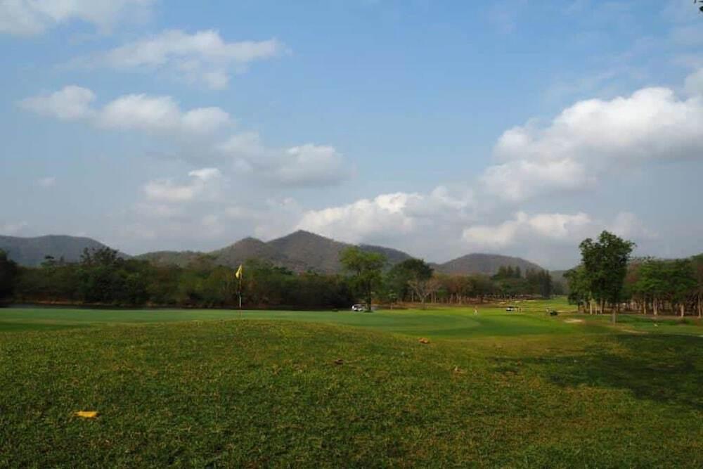 Бан-Лаэм: Sawang Resort Golf Club and Hotel