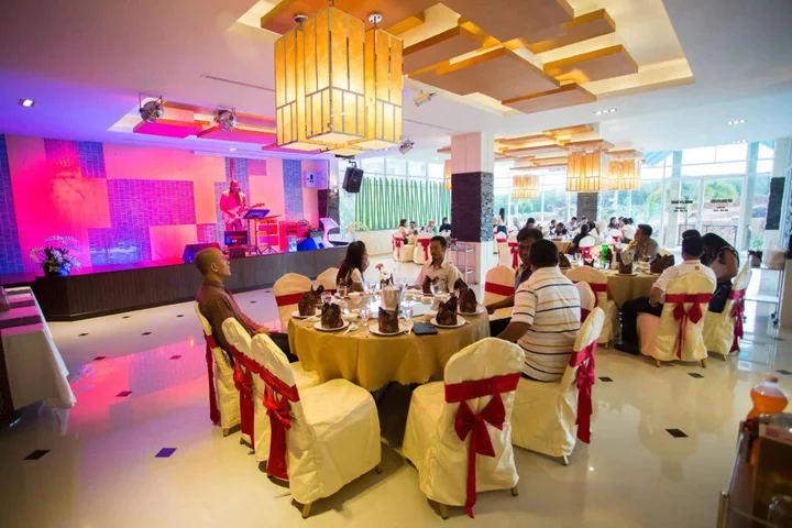 Садао: M Hotel Danok