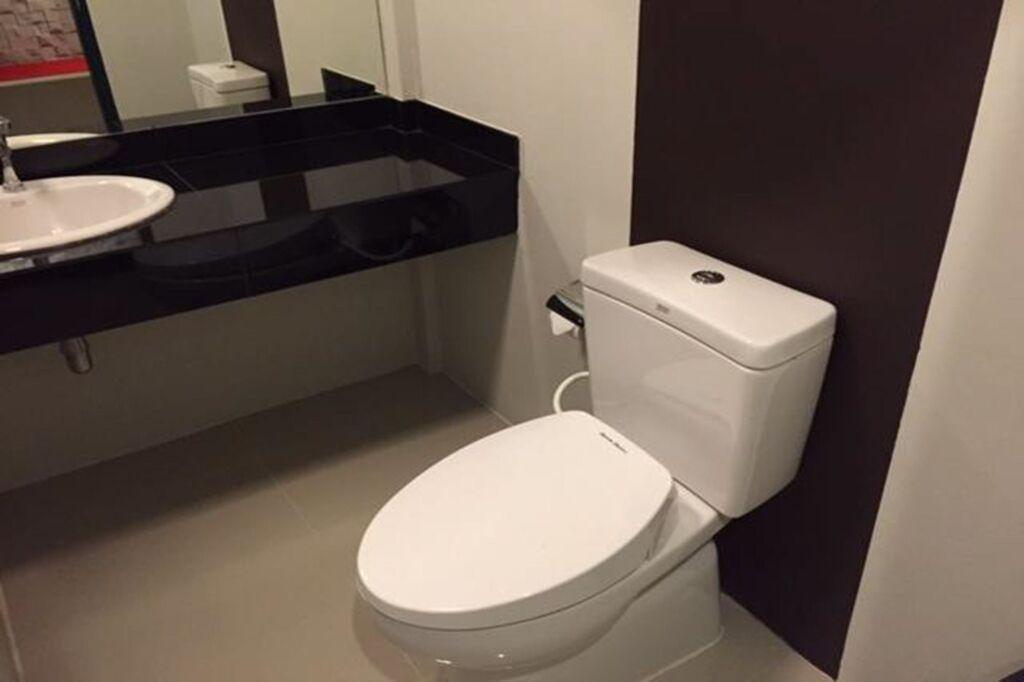 Бури Рам: The Zell Budget Hotel Buriam