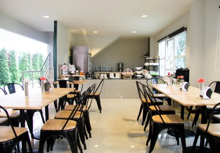 Бури Рам: The Zell Budget Hotel Buriam