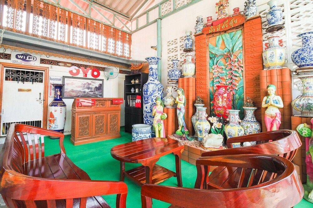 Саттахип: OYO 654 Samanmit Inn Hotel